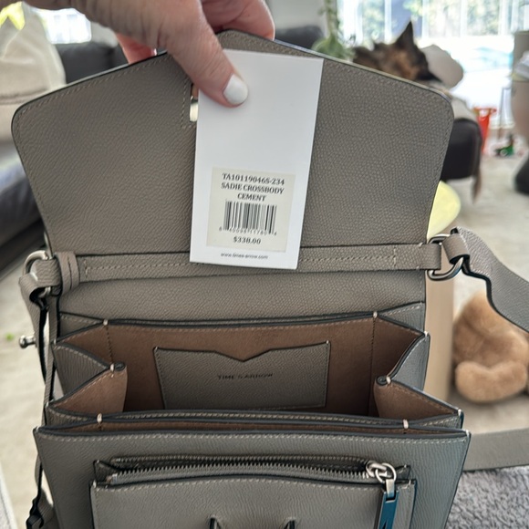 Time’s Arrow chooses most exquisite skins to create your bag. Hand pic leather - Picture 5 of 8